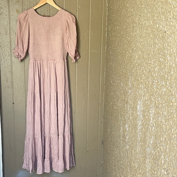 Carly Jean Los Angeles Dresses & Skirts - Carly Jean Los Angeles tiered maxi dress
